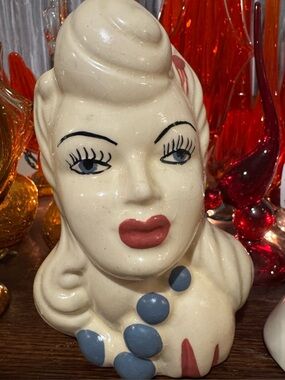 Vintage 1940’s Glamour Girl Lady Head Vase 7“X5“